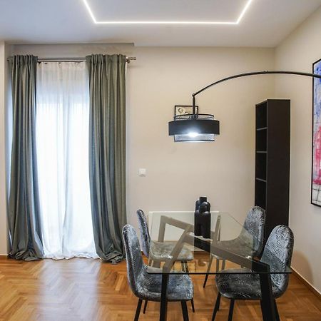 アテネIrene'S Εlegant Αpartment, Near Acropolisアパートメント エクステリア 写真